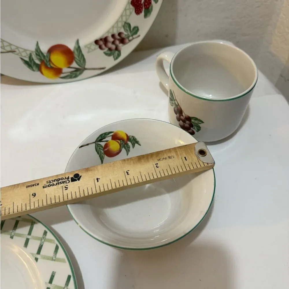Citation Garden Trellis 4 Piece Place Setting Fruit Lattice